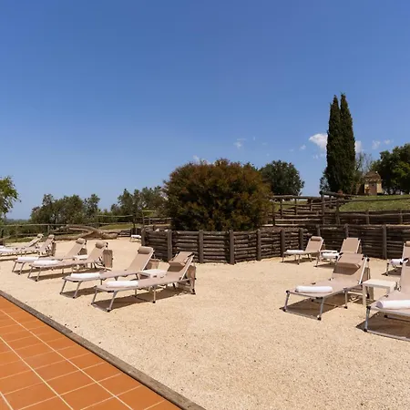 מלון Tenuta Fattoria Vecchia 2*