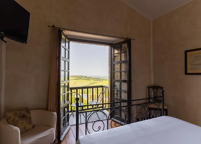 Tenuta Fattoria Vecchia 2*