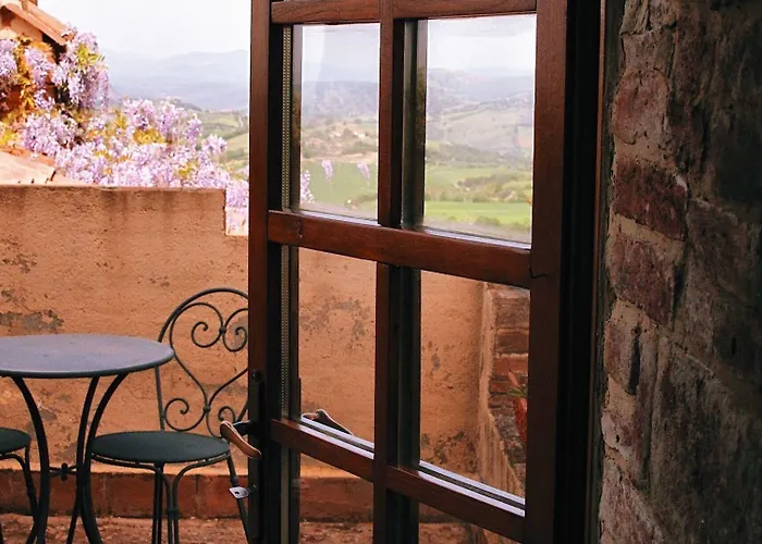 מלון Tenuta Fattoria Vecchia 2*